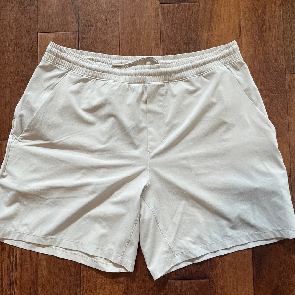 lululemon athletica Men's Light Tan Athletic Shorts